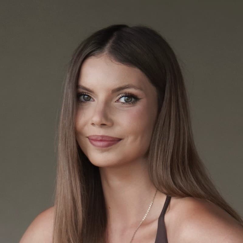Liwia Drożyńska — Instruktorka Pilates w Aura Studio